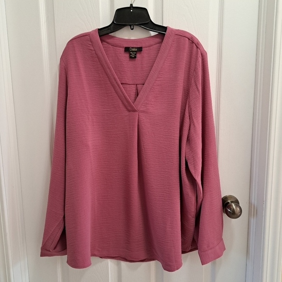 Dalia Blouse Women's XXL Long Sleeved Pink Pull Over V-Neck Shirt - Picture 2 of 10
